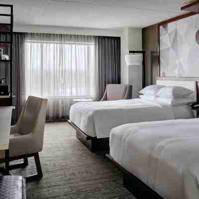 Marriott East Lansing at University Place Rooms