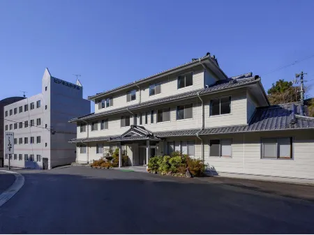 Hotel Shimizu Отели рядом с достопримечательностью «四国最南端の碑»