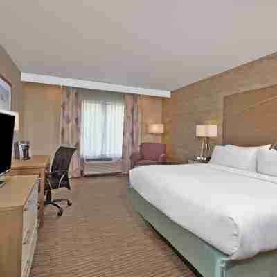 Holiday Inn Express & Suites Harrisburg S - New Cumberland Rooms