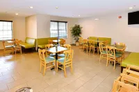 Country Inn & Suites by Radisson, Mount Morris, NY - spa