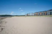 Beach View - 2 Bedroom Apartment - Llanelli