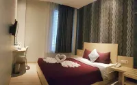Octopuss Wellness Hotel & Spa Hotels in Джамбі