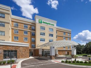 Holiday Inn & Suites Detroit - Troy