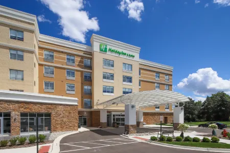 Holiday Inn & Suites DETROIT - TROY by IHG