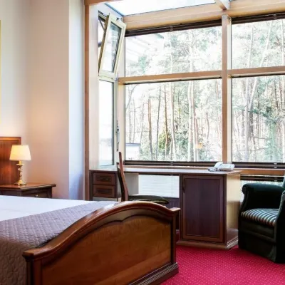 Klub Sosnowy Hotels near Wilanow Palace