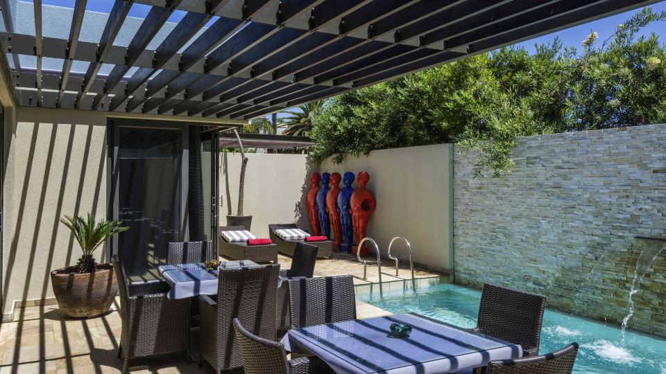 No5 Boutique Art Hotel by Mantis