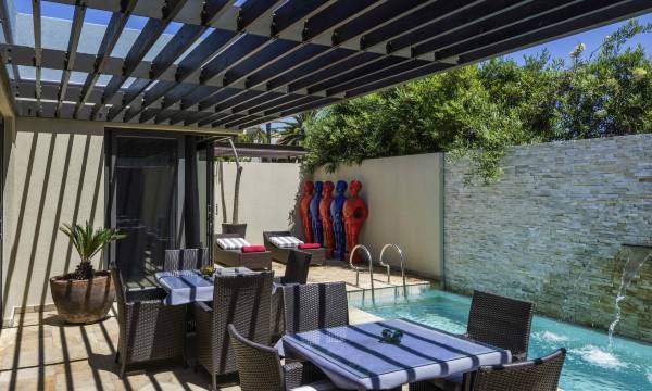 No5 Boutique Art Hotel by Mantis