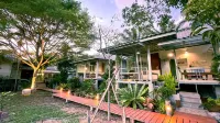 Rimsira Các khách sạn gần Wat Kaeo Prasert
