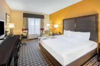 La Quinta Inn & Suites by Wyndham Denison - N. Lake Texoma Hôtels à : Pottsboro
