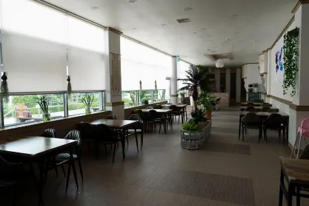 Jeongeup Geumgang Duseungsan Glamping Отели в г. Чонып