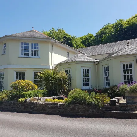 Rose in Vale Country House Hotel
