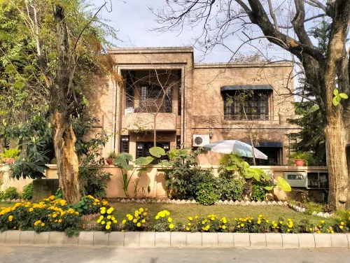 Riviera Courtyard Guest House Islamabad