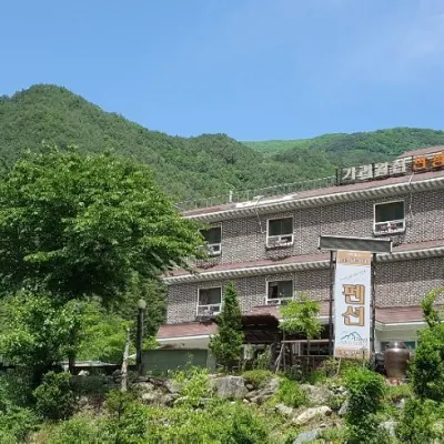 Jeongseon Gariwangsan Pension Hotels near Yongpyong Alpine Centre
