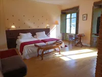 Hotel Casona Villa de Palacios Hotels in Ruesga