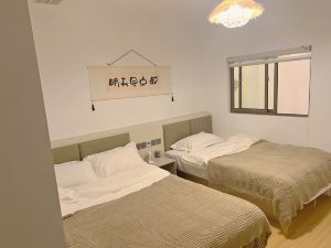 陌野美宿精裝loft公寓（東順路分店）