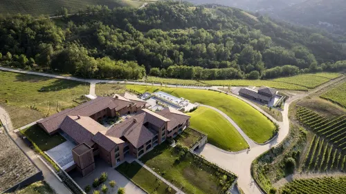 Casa di Langa Hotels in Benevello