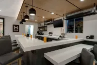 Hyatt House Mall of America/MSP Airport - bar