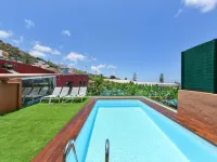 Arriba Arucas - Pools
