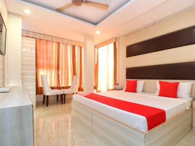 OYO Flagship Hotel Trist