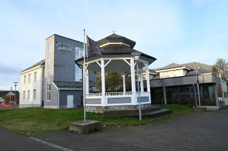 Andenes Suitehotel Отели в г. Анденес