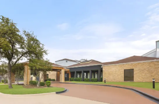 Super 8 by Wyndham Dallas Love Field Airport Hotels in Dallas