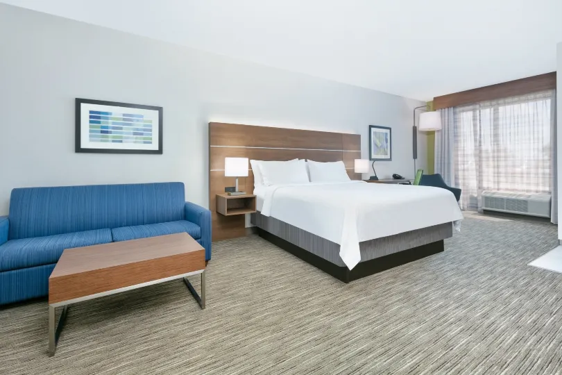 Holiday Inn Express & Suites Dallas FT. Worth Airport South