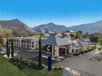 Comfort Inn & Suites Sequoia Kings Canyon Hotels in 