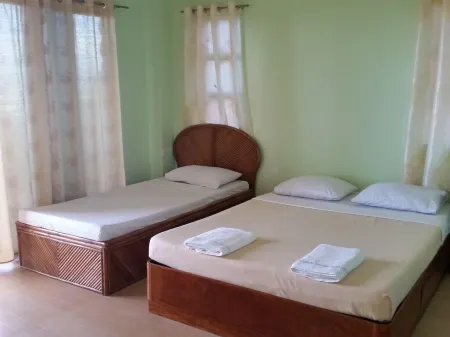 Gardens of Malasag Eco Tourism Village Отели в г. Либона