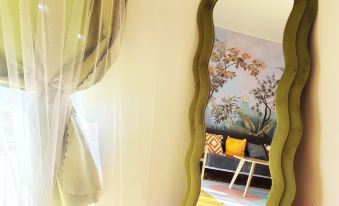 Linlin Xiaoyi Apartment (No. 1 First Avenue)