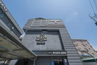 Chuncheon Hotel Riverside Hotel in zona Lake Soyang