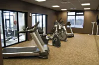 Holiday Inn Express PEMBROKE by IHG - Gym