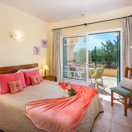 Apartamentos Monte Dos Avós, Albufeira by AlgarveBlossom