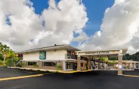 Quality Inn Bradenton - Sarasota North Hotels in Whitfield