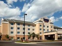 Fairfield Inn & Suites Chattanooga I-24/Lookout Mountain Hotels near Ruby Falls