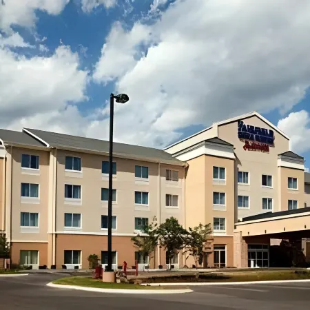 Fairfield Inn & Suites Chattanooga I-24/Lookout Mountain Отели рядом с достопримечательностью «Водопады Руби»