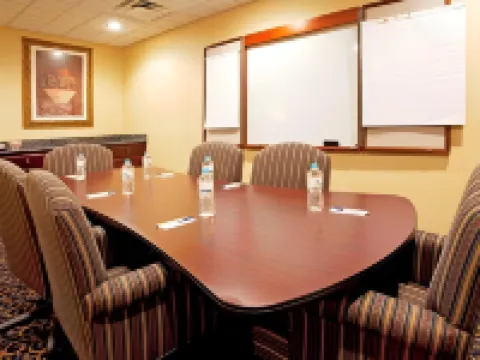 Holiday Inn Express & Suites Douglas by IHG ダグラスのホテル