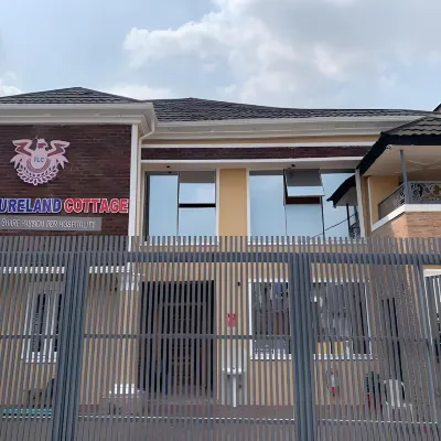 Treasureland Cottage Hotel Hotels near kalakuta museum