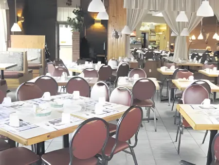 Complexe DIX80 Отели в г. Антуан-Лабель