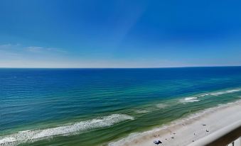 Majestic Beach Resort by Southern Vacation Rentals II