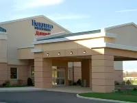 Fairfield Inn & Suites Plainville فنادق في بريستول