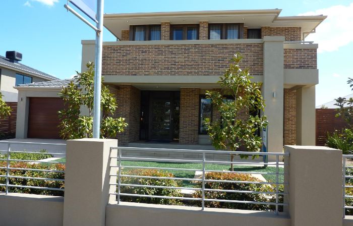 Lucky House