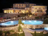 Limneon Resort & Spa - Pools