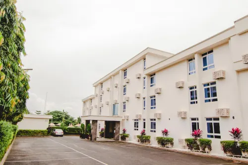 Bon Hotel Imperial