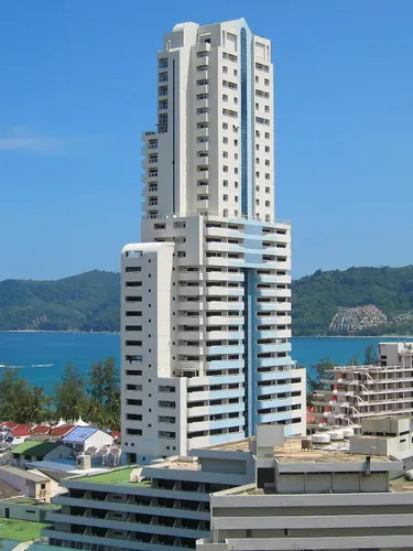 รูปภาพของPatong Tower - 3BR, best location, 150m to beach