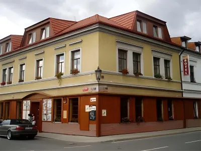 Hotel Kreta Hotels in der Nähe von České muzeum stříbra