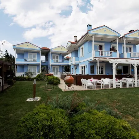 Cundavilla Hotel & Suites