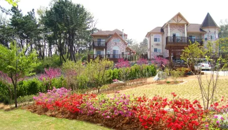 Ongjin Sea View Garden Pension Отели рядом с достопримечательностью «Sindo Island»