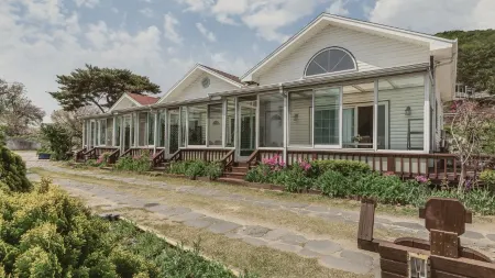 Ganghwado Galili Pension Отели рядом с достопримечательностью «Dongmak Beach»