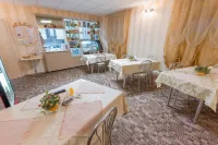 Cherniy Mys Hotel - Bãi đậu xe