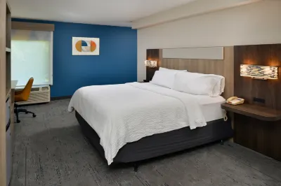 Holiday Inn Express Lewisburg/New Columbia